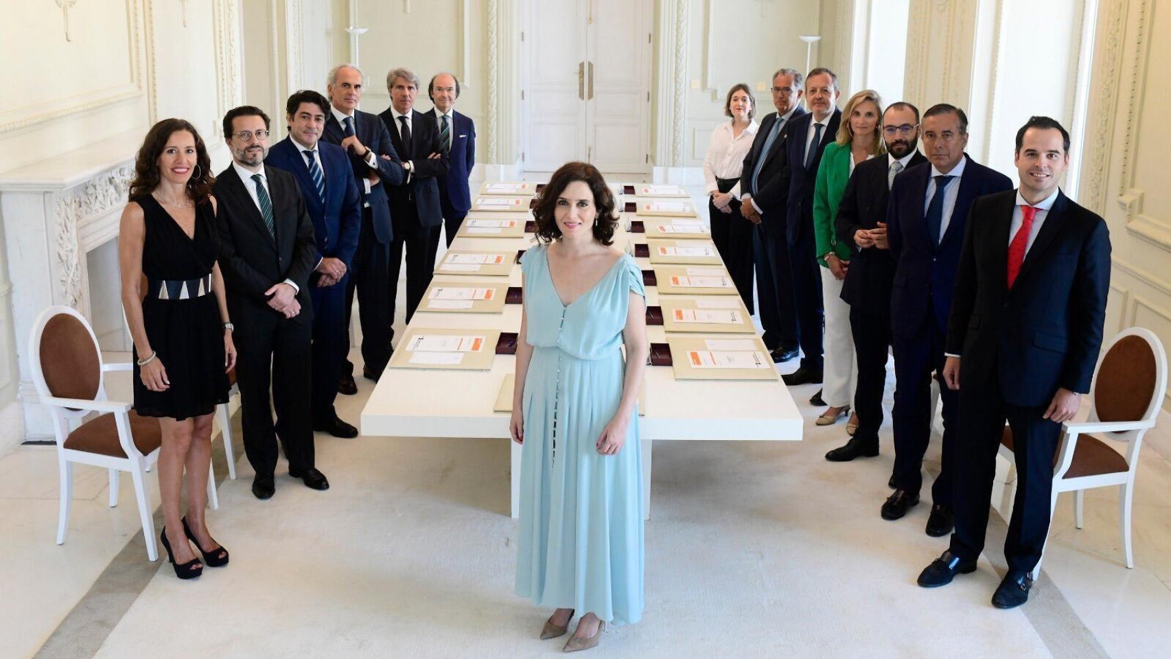 Ayuso, presidiendo la primera reunión del Gobierno de la Comunidad de Madrid.