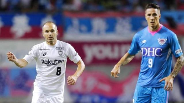 Iniesta y Torres en Japón.