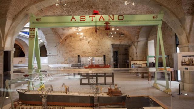 Interior del museo del naval