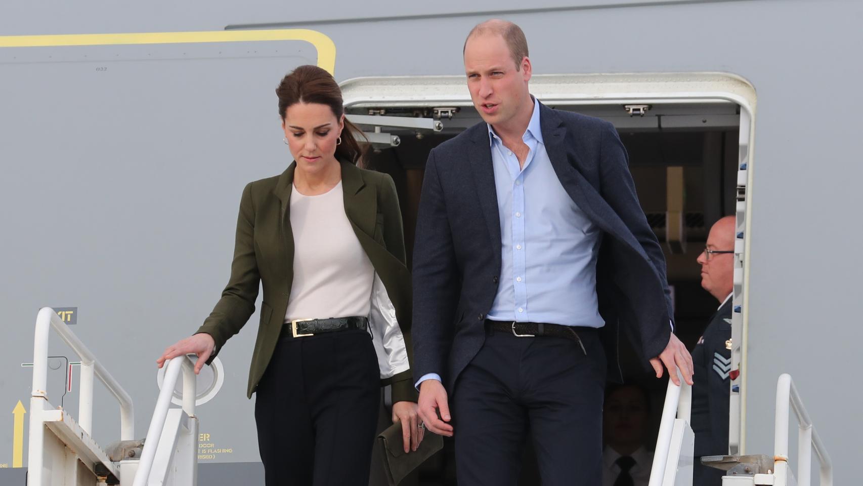 Kate y Guillermo han viajado a Balmoral en un vuelo 'low cost'.