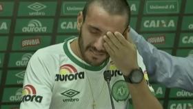 Alan Ruschel rompe a llorar al recordar a sus compañeros