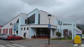 El centro de salud de Corrales de Buelna, donde se ha recetado el medicamento.