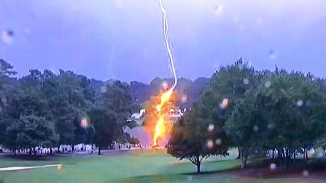 Suspendida la final de la FedEx Cup tras caer dos rayos y dejar varios heridos