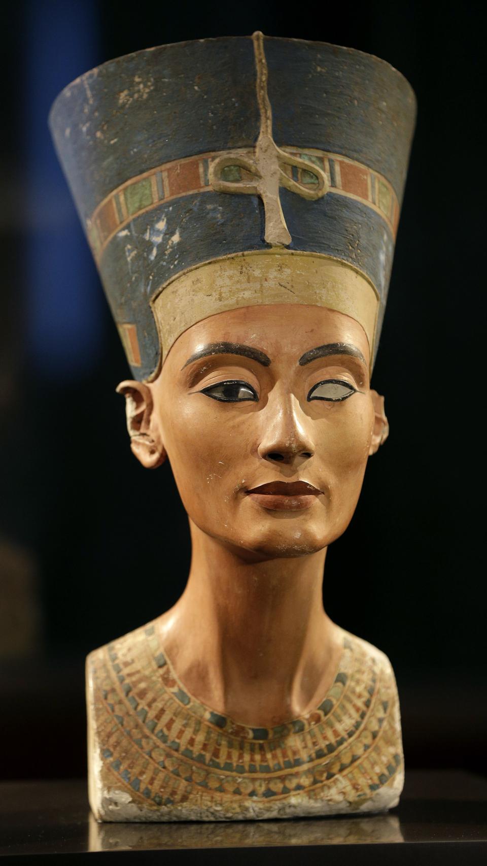 El maquillaje del antiguo Egipto se puede apreciar en el busto de Nefertiti.