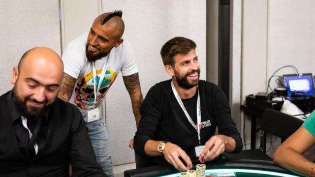 Pique y Vidal en el European Poker Tour de Barcelona. Foto: Twitter (@PokerStars)