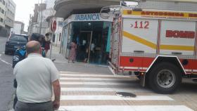 Un cortocircuito provoca un pequeño incendio en una sucursal bancaria en Carral