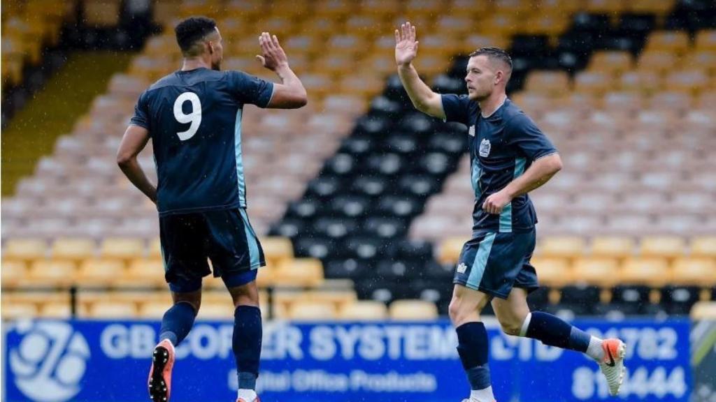 El Bury F.C durante un partido. Foto: Twitter (@buryfcofficial)