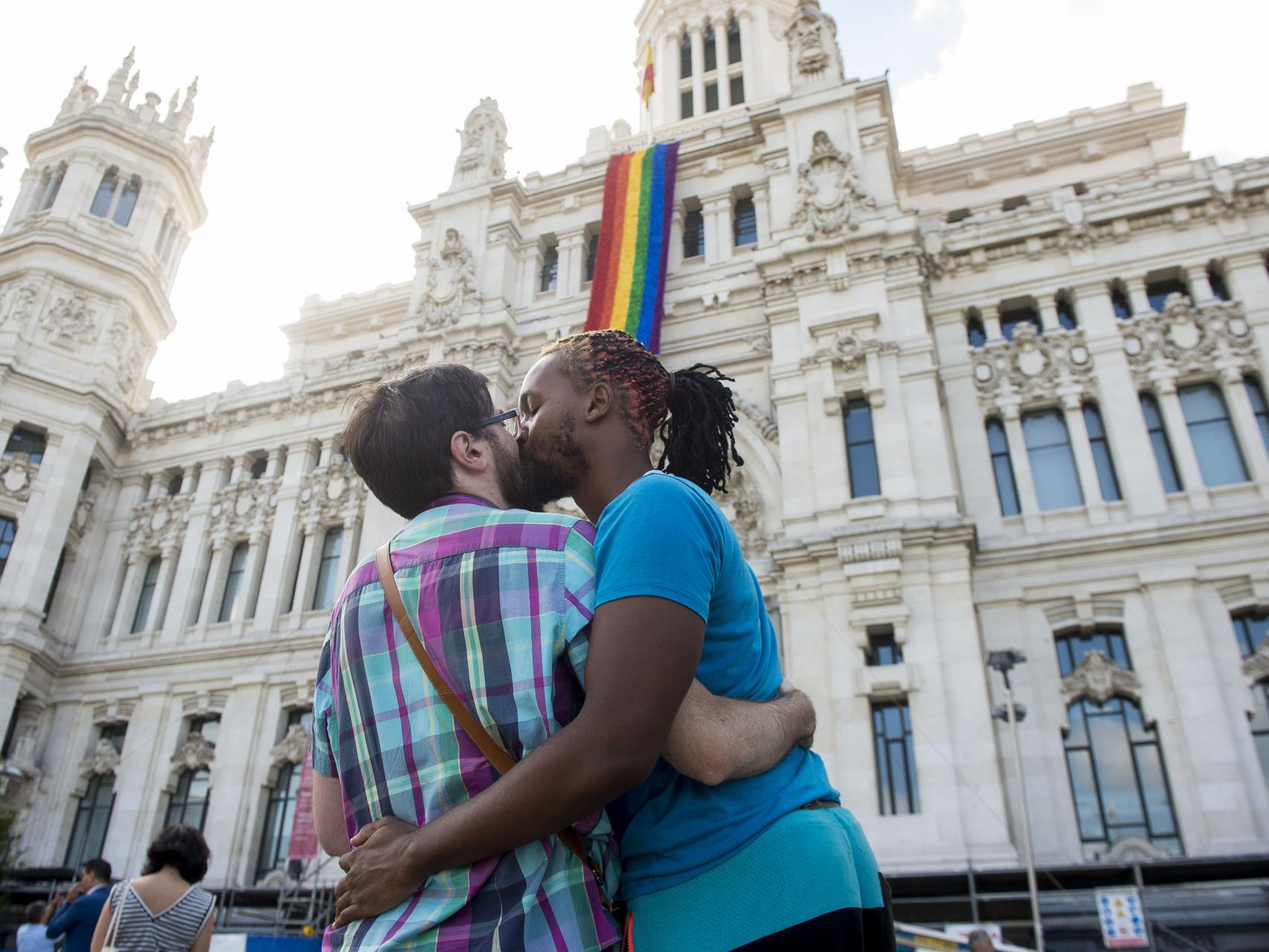 Adiós al mito del gen gay: la genética influye, pero no determina la  orientación sexual