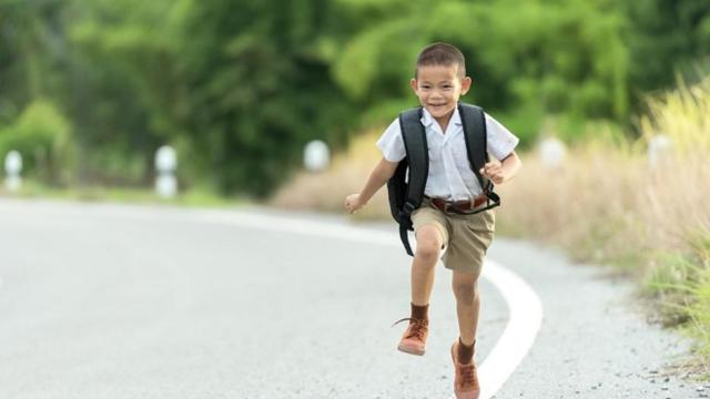 colegio nino mochila alegre salto