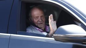 Juan Carlos a su salida del hospital.