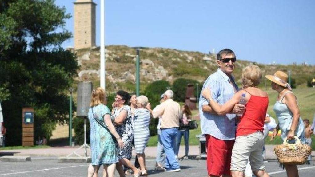 Septiembre empieza con Merendiñas en la Torre y Maripicnic en As Lapas