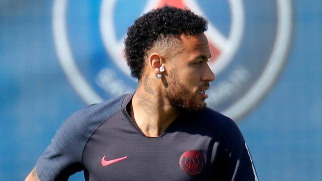 Neymar se entrena con el PSG