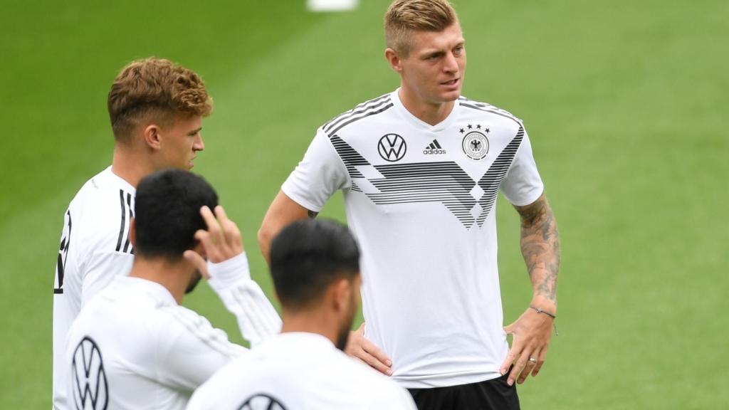 Kroos se entrena con Alemania