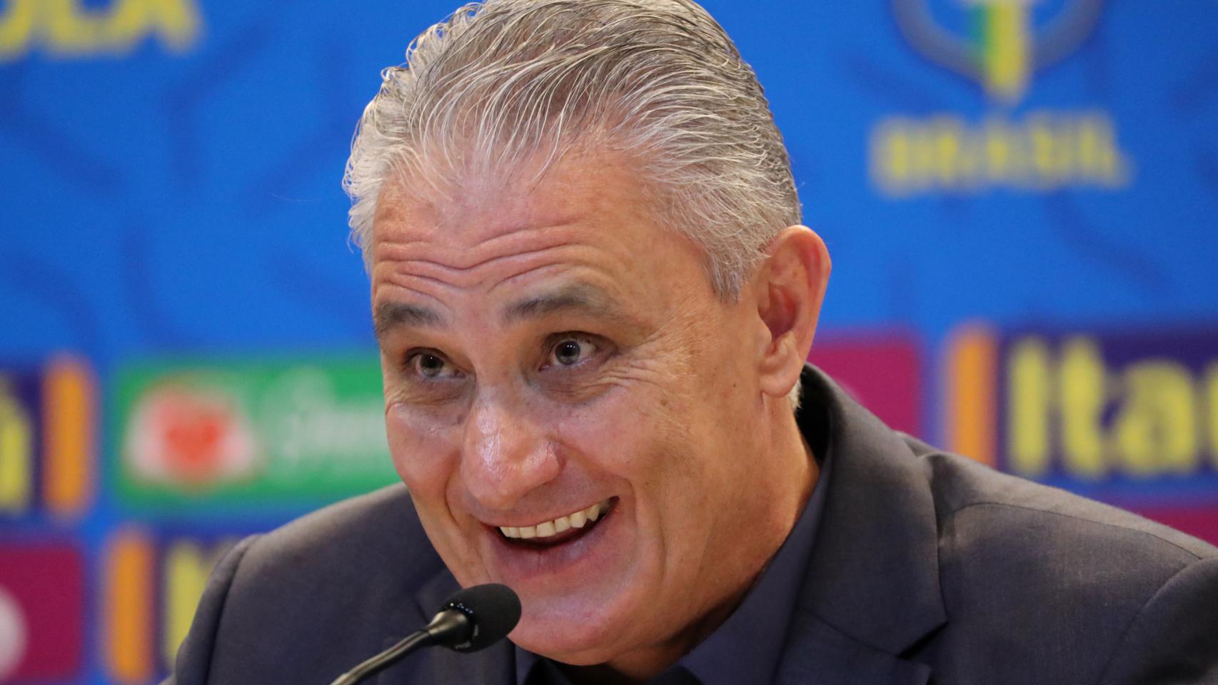 Tite, en rueda de prensa con Brasil