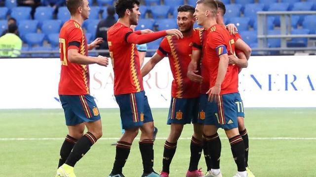 La selección Sub21 celebra la victoria ante Kazajistán. Foto: Twitter (SeFutbol)