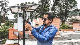 Uno de los sensores instalados en Cuenca (Ecuador) para la medición de los decibelios.