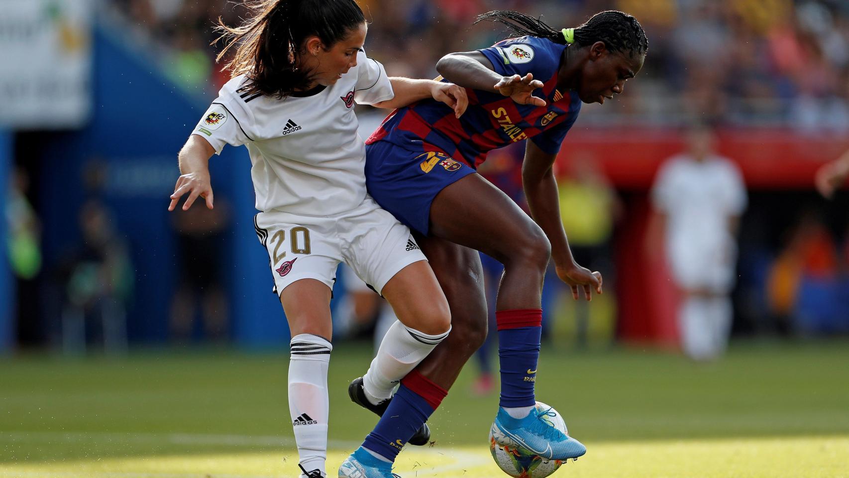 Ainoa Campos, durante el partido entre el Tacón y el Barcelona