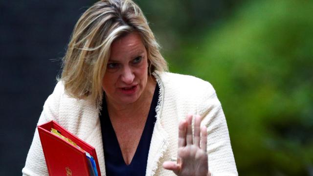 Amber Rudd, ministra de Trabajo y Pensiones británica.