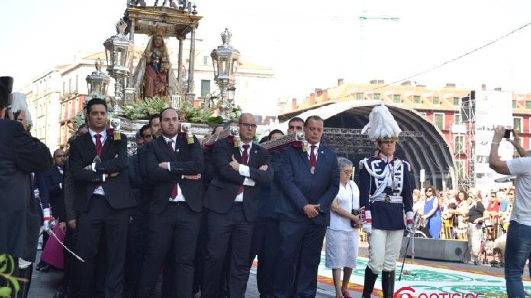 procesion-virgen-san-lorenzo-virgen-valladolid-25