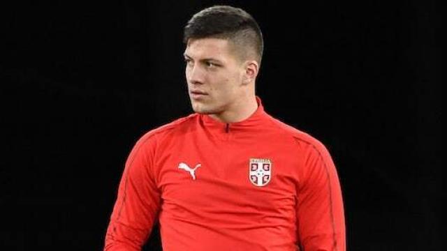 Luka Jovic, con la selección de Serbia