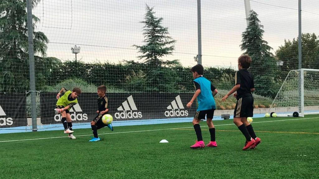 Entrenamiento del Benjamín en la Ciudad Real Madrid