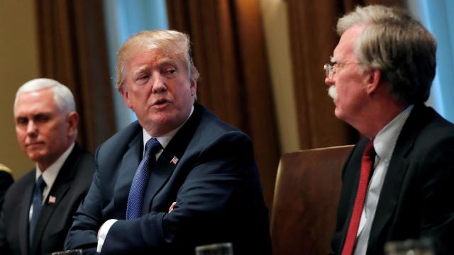 El presidente de Estados Unidos, Donald Trump, junto a John Bolton, en ese momento asesor de Seguridad Nacional.