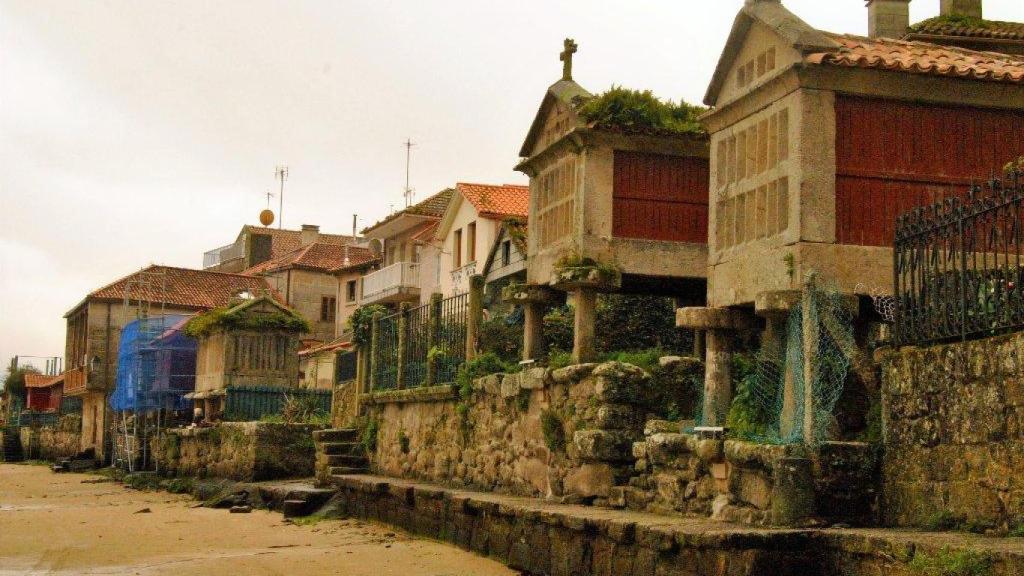 Hórreos de Combarro frente al mar (Tripadvisor)