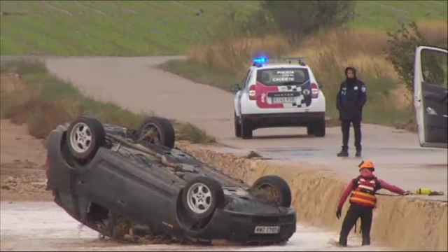 Los hermanos han muerto dentro de su coche en Caudete (Albacete) debido a la tromba de agua.