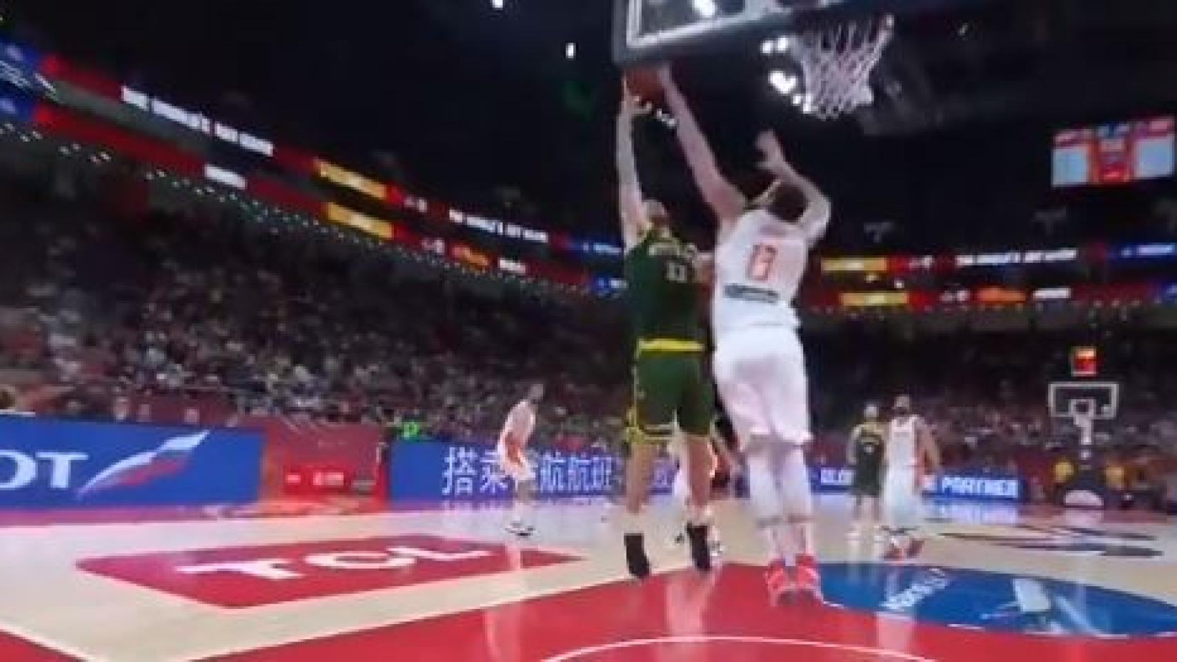 El tremendo tapón de Marc Gasol ante Australia