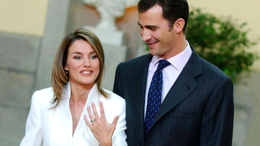 Felipe y Letizia el día de su pedida.