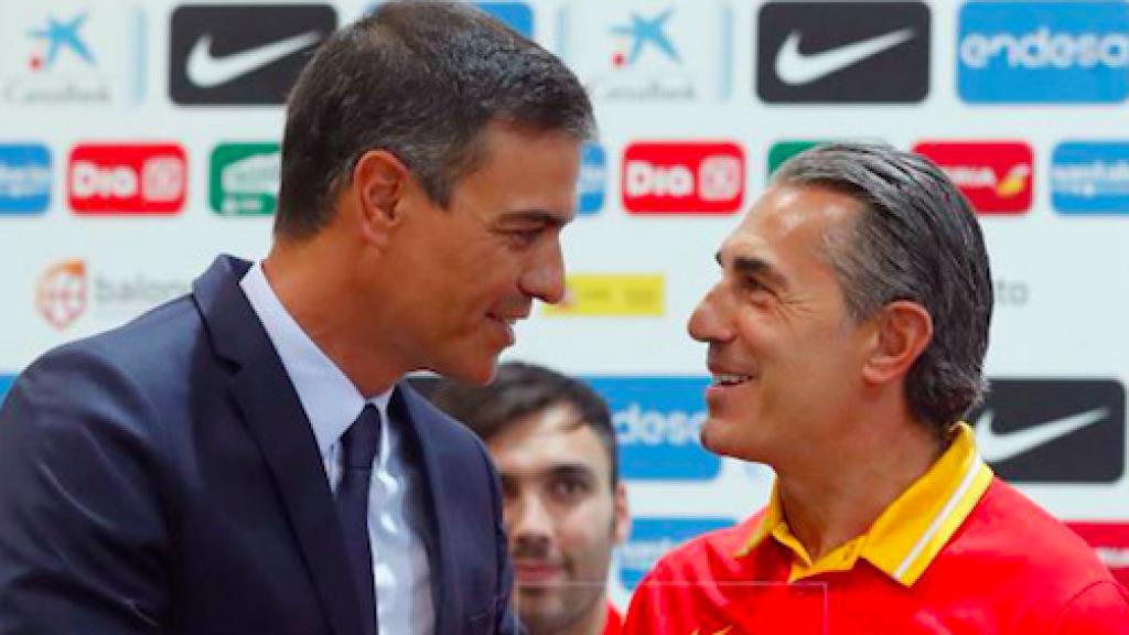 Pedro Sánchez y Scariolo, antes del Mundial 2019