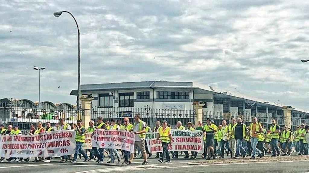Manifestación en A Coruña en defensa de la central térmica de As Pontes