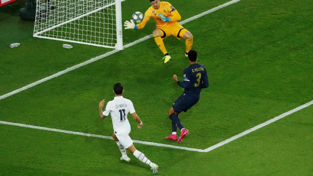 Di María supera a Courtois y marca el primer gol del PSG