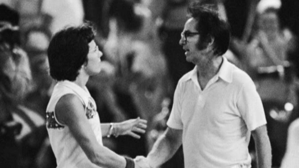 Billie Jean King y Bobby Riggs, en la 'Batalla de los sexos'. Foto: YouTube