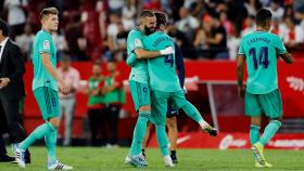 Los jugadores del Real Madrid celebran su victoria en el Sánchez Pizjuán.