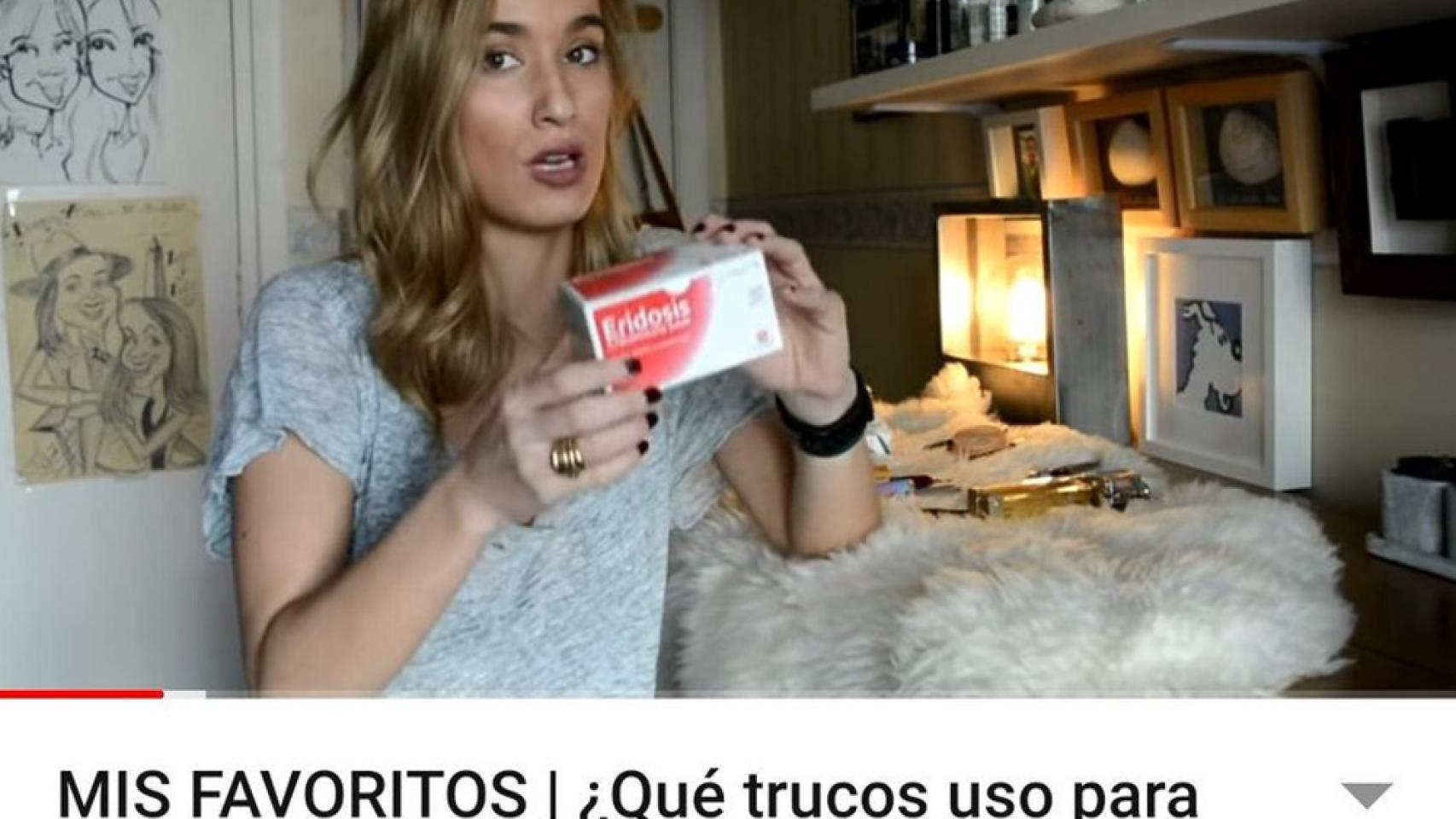 Captura del vídeo de la 'influencer' recomendando el medicamento