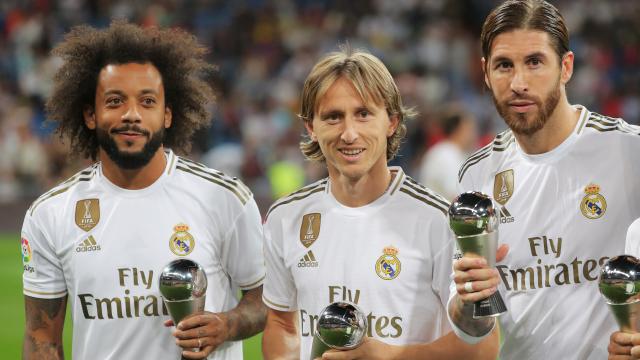 Marcelo, Modric y Sergio Ramos ofrecen sus premios del XI FIFPro a la afición