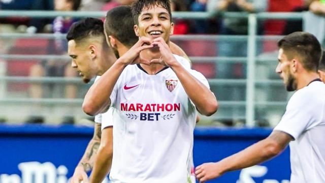 Óliver Torres celebra un gol con el Sevilla. Foto: Twitter (@SevillaFC)