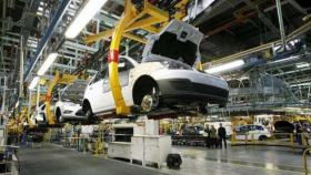 La industria del automóvil es una de las más afectadas por el ERE de Ford. Imagen de una fábria de la automovilística.