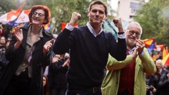 Ciudadanos y UPYD se presentan juntos a las elecciones del 10-N