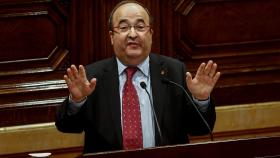 Miquel Iceta, durante su turno de palabra en el Parlamento regional catalán.