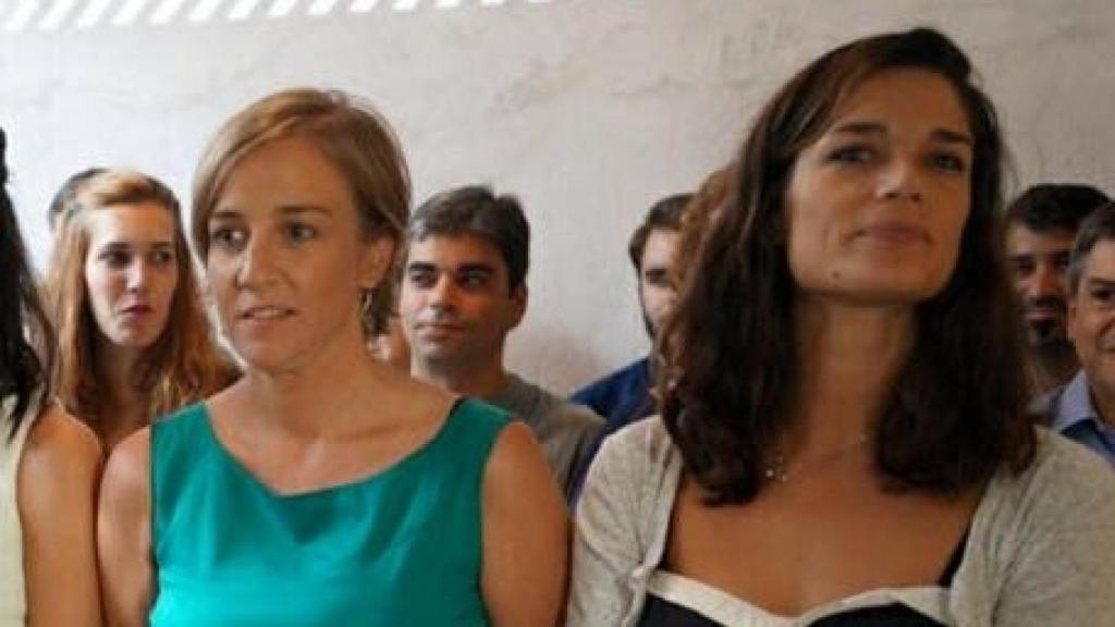 Tania Sánchez y Clara Serra, en septiembre de 2016, juntas en las primarias de Podemos Madrid.