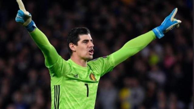 Courtois en un partido con la selección belga.