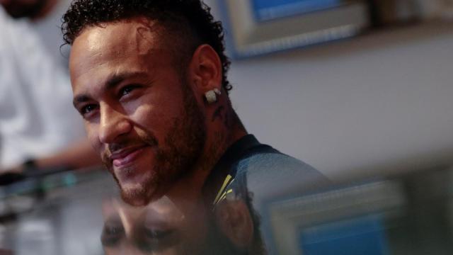 Neymar homenajeado en Brasil.