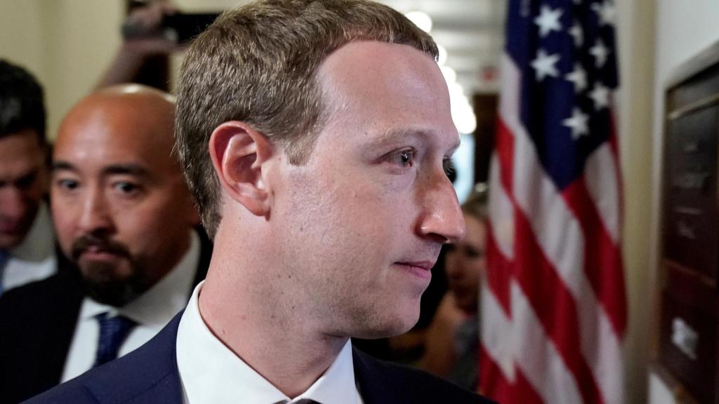 Mark Zuckerberg tuvo que testificar ante el Congreso de los EE. UU. por una filtración parecida