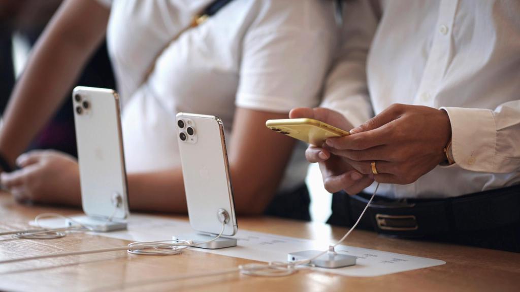 Las Apple Store destacan por permitir probar los dispositivos