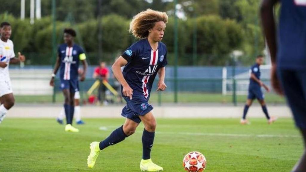 Xavi Simons en el PSG