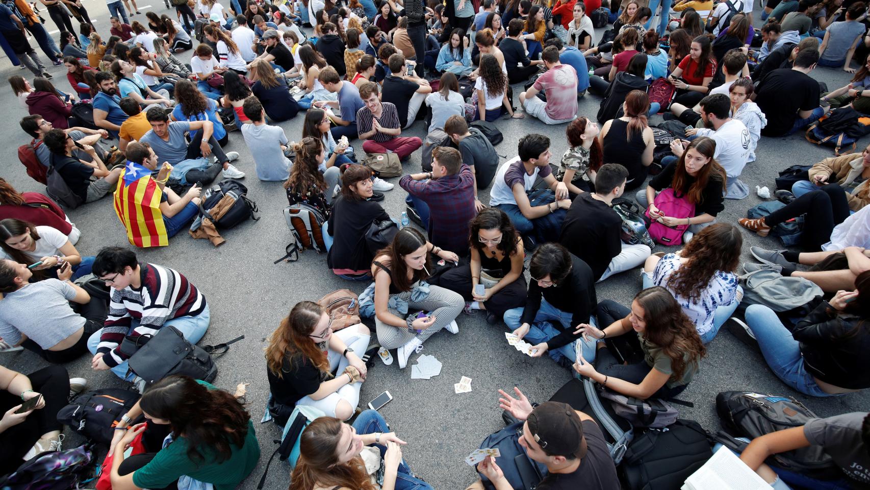 Sentada de los estudiantes en contra de la sentencia del 'procés'