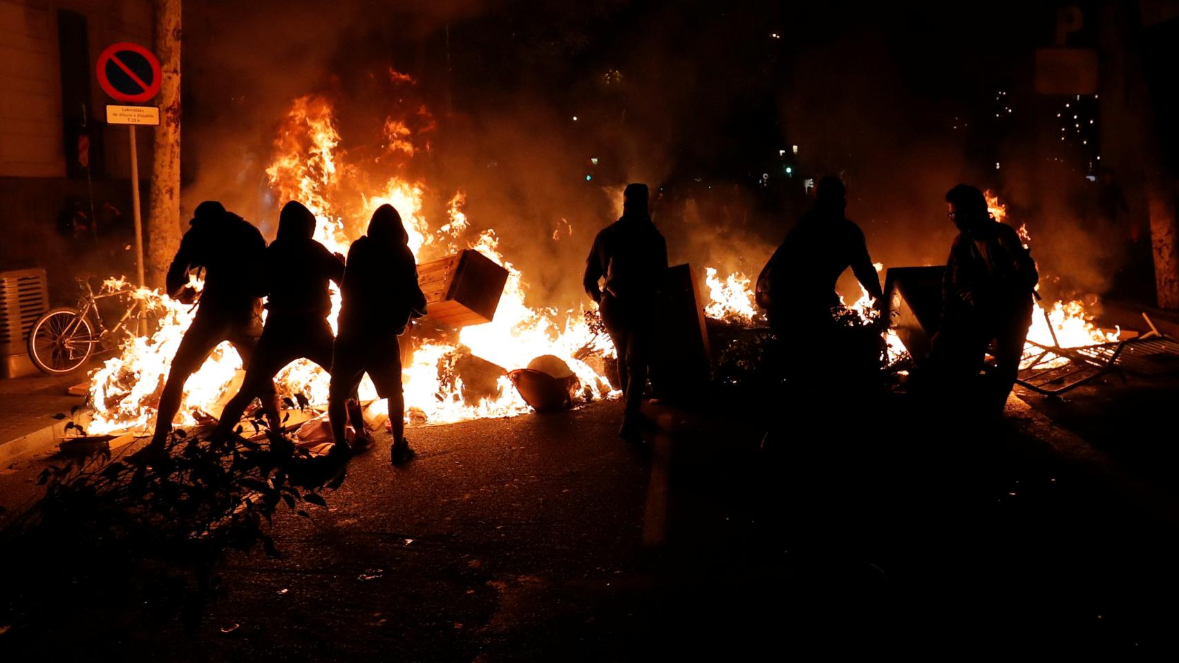 Las protestas de Barcelona causaron más de media docena de fuegos