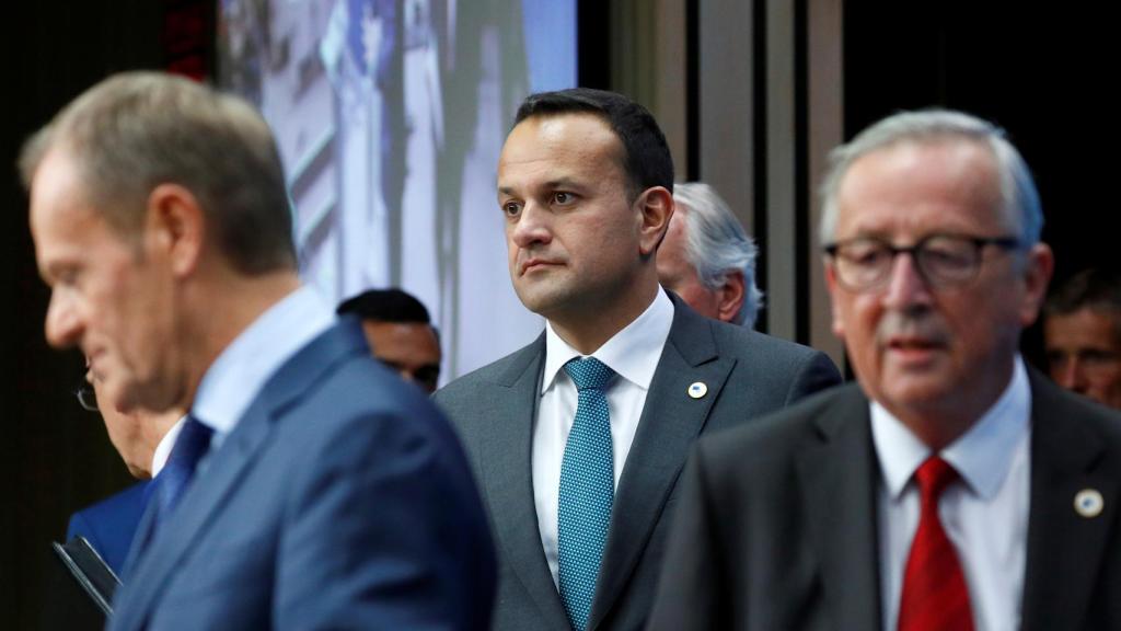 Donald Tusk, Jean-Claude Juncker y Leo Varadkar, durante la cumbre de este jueves